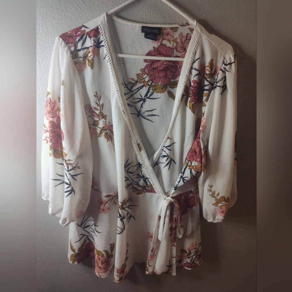 City Chic Wrap Top Size 20
